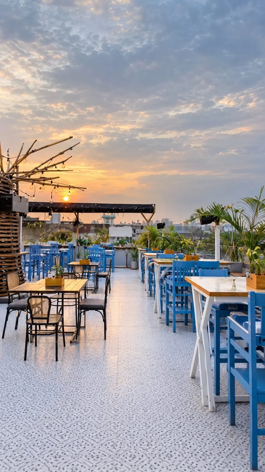 Socialite Seven Open Air Bar